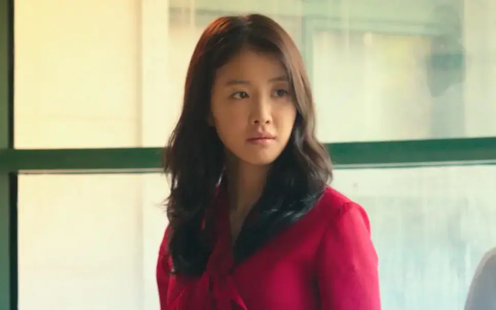 韩国动作电影《姐姐》未删减版-1080P高清完整版在线观看-免费无广告播放-姐姐以一敌百为妹复仇燃爆全场