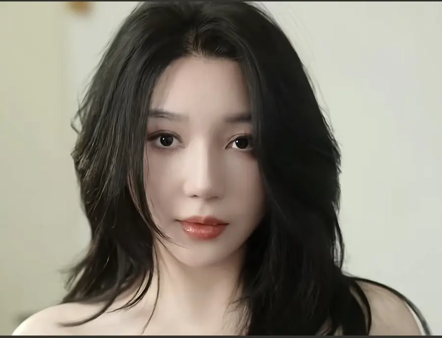《三人行》- 三人行HD高清在线观看- 三人行无广告免费播放- 1080P高清画质无删减