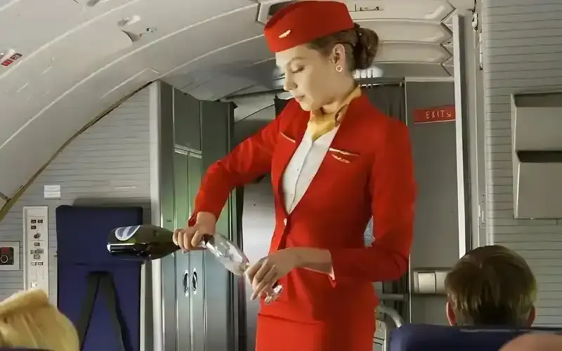 《法国航空3》2026法国电影高清完整版在线观看-电影法国航空3未删减版HD资源免费播放-1080P超清画质无广告